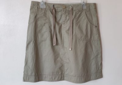 Khaki-Coloured-skirt